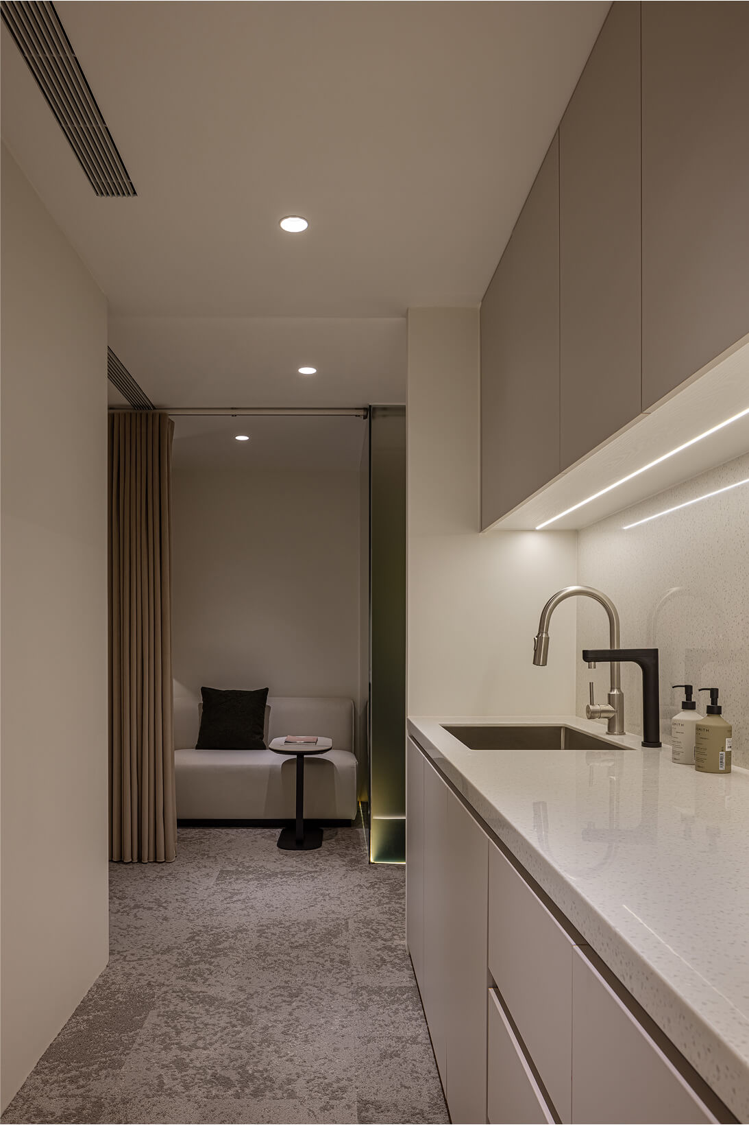 慕診所．生髮中心 Mumeilleur